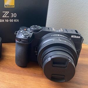 Nikon Z30 Mirrorless Camera with DX 16-50mm Kit Lens - Black